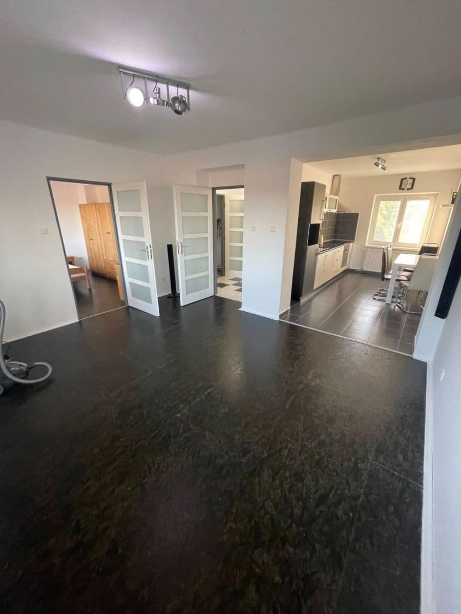 Pronájem bytu 2+kk 60 m², Lázně Bělohrad, Královéhradecký kraj Pronájem bytu 2+kk 60 m², Lázně Bělohrad, Královéhradecký kraj