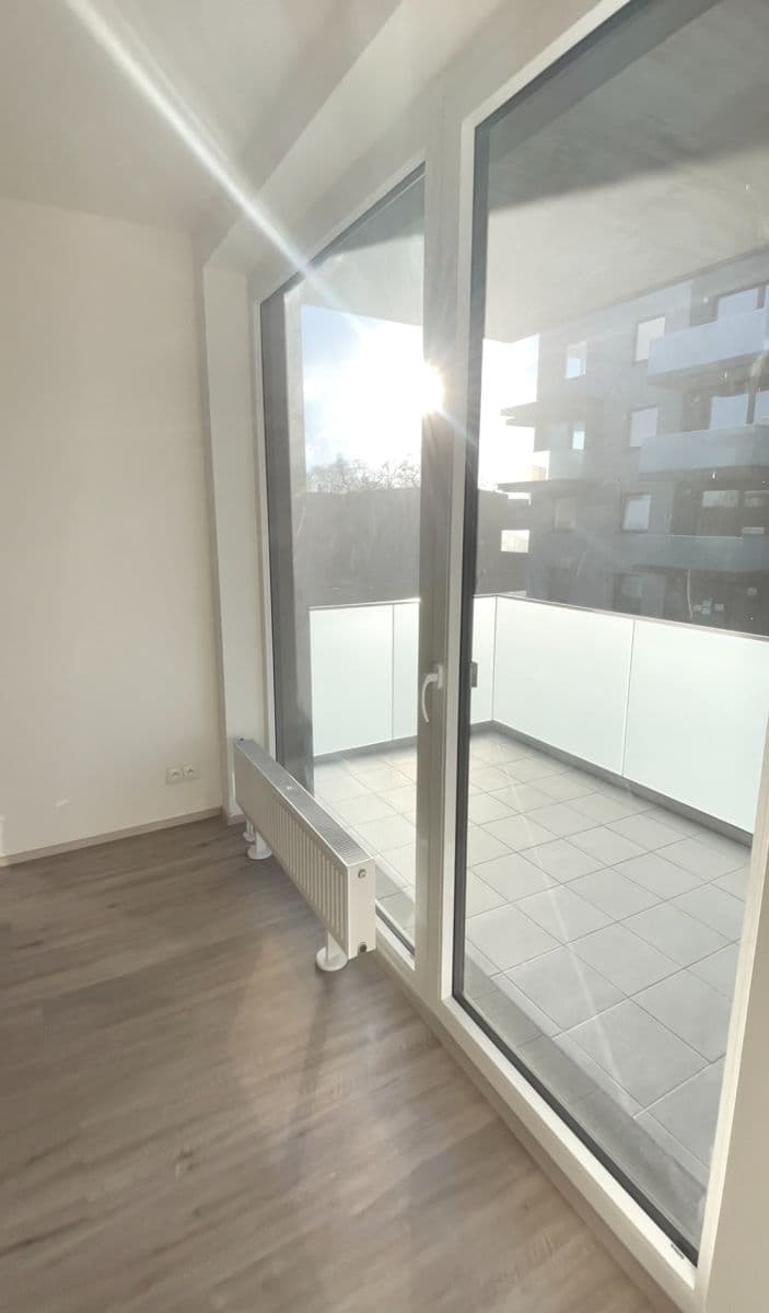 Pronájem bytu 2+kk 55 m², Čakovická, Praha, Praha Pronájem bytu 2+kk 55 m², Čakovická, Praha, Praha