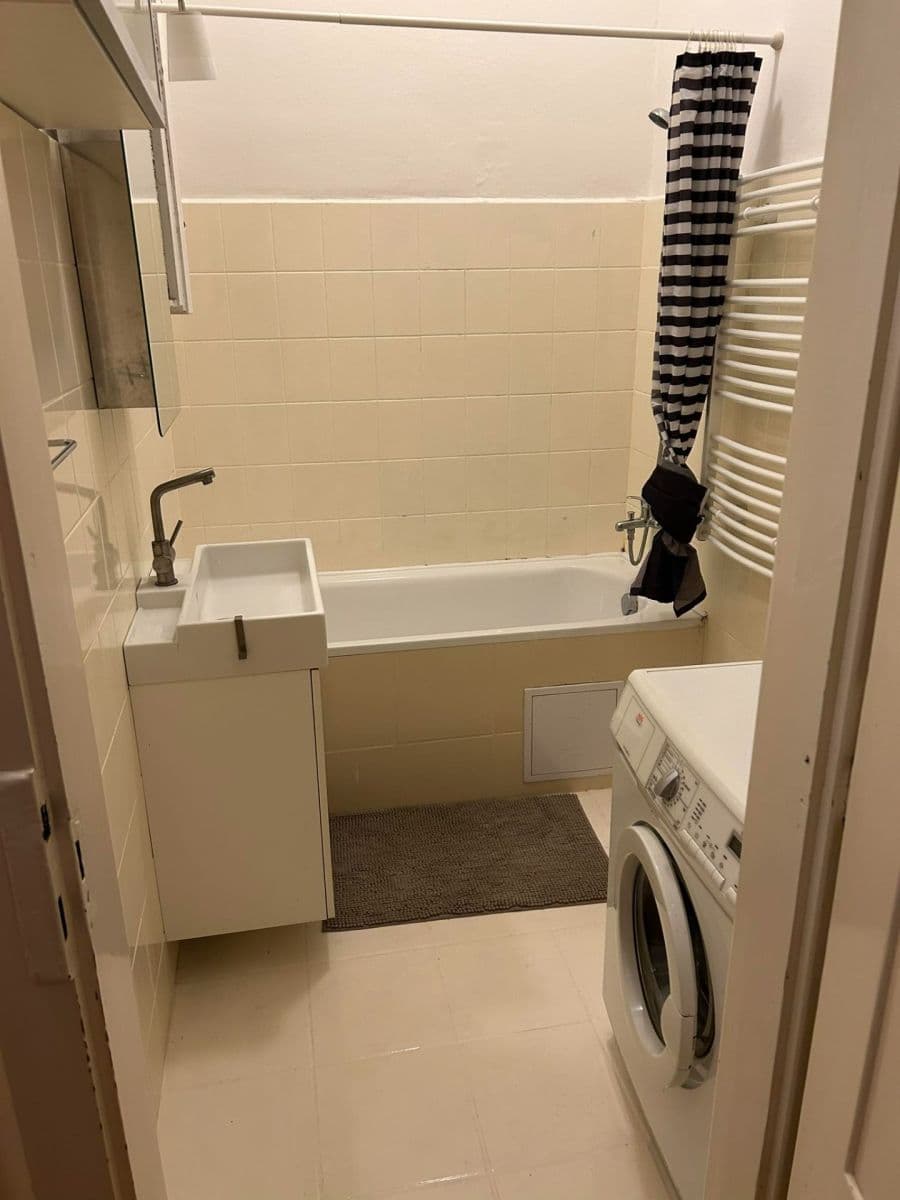 Pronájem bytu 2+1 50 m², Na Folimance, Praha, Praha Pronájem bytu 2+1 50 m², Na Folimance, Praha, Praha