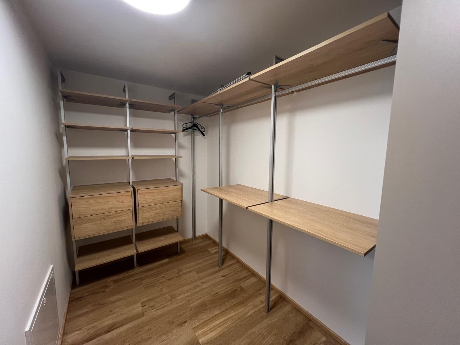 Pronájem bytu 2+kk 67 m², Kurta Konráda, Praha, Praha Pronájem bytu 2+kk 67 m², Kurta Konráda, Praha, Praha