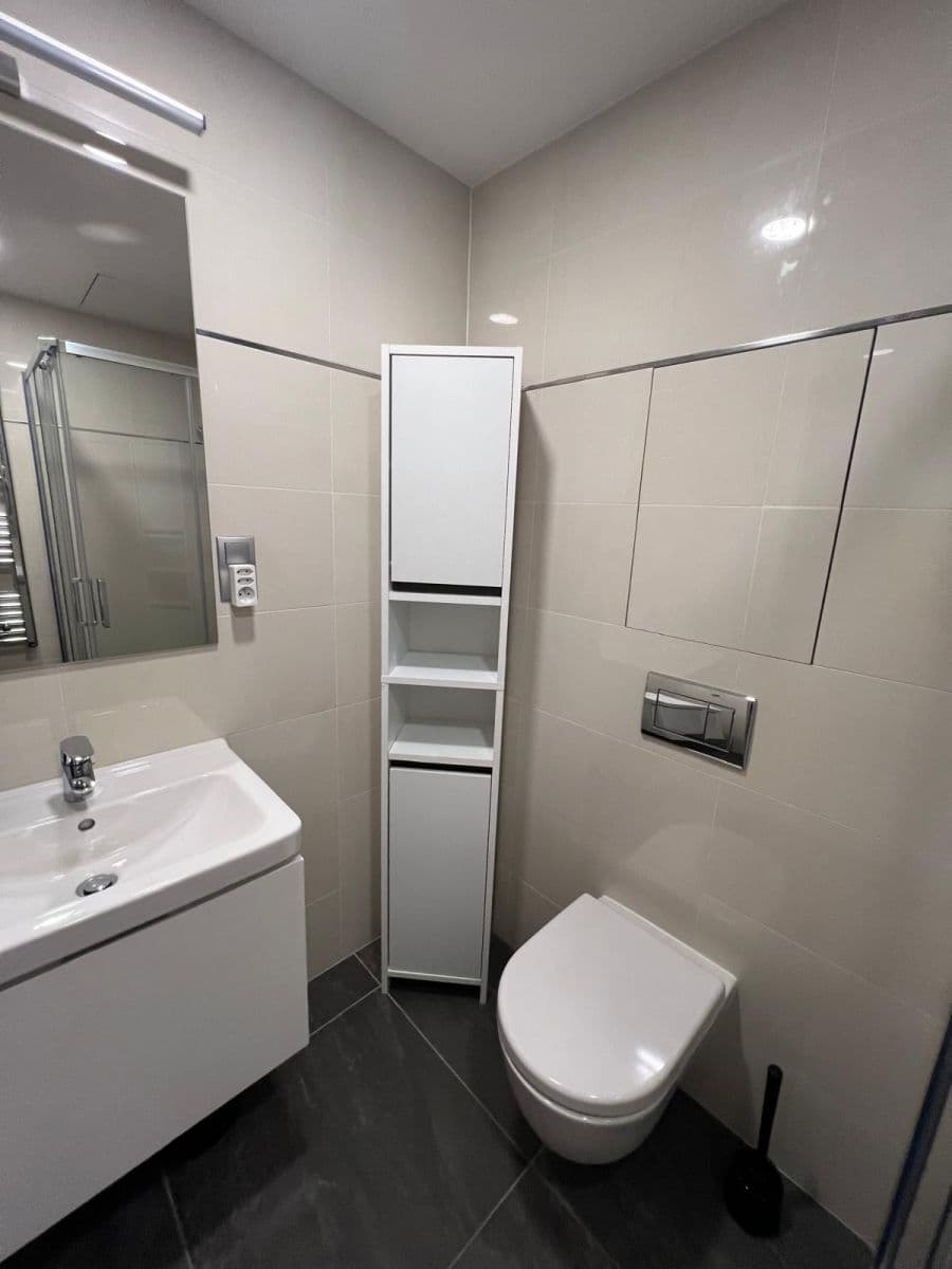 Pronájem bytu 2+kk 67 m², Kurta Konráda, Praha, Praha Pronájem bytu 2+kk 67 m², Kurta Konráda, Praha, Praha