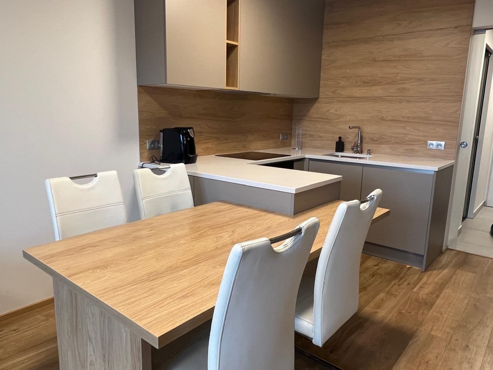 Pronájem bytu 2+kk 67 m², Kurta Konráda, Praha, Praha Pronájem bytu 2+kk 67 m², Kurta Konráda, Praha, Praha