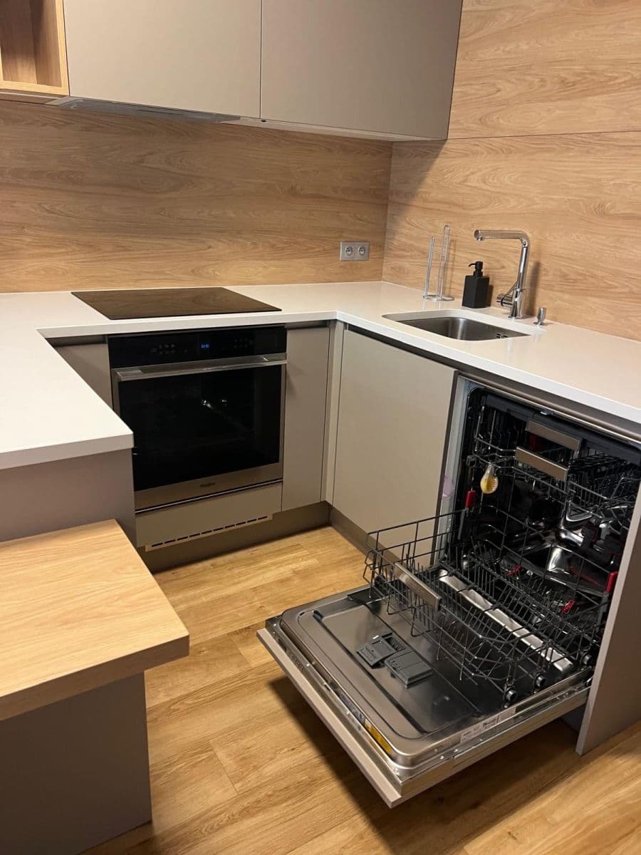 Pronájem bytu 2+kk 67 m², Kurta Konráda, Praha, Praha Pronájem bytu 2+kk 67 m², Kurta Konráda, Praha, Praha