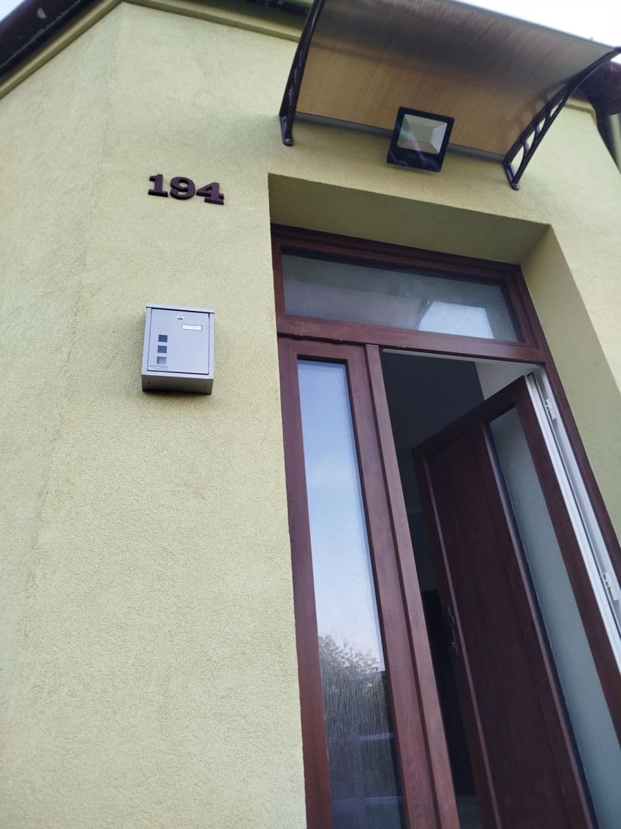 Pronájem domu 112 m², pozemek 400 m², Uhřice, Jihomoravský kraj Pronájem domu 112 m², pozemek 400 m², Uhřice, Jihomoravský kraj