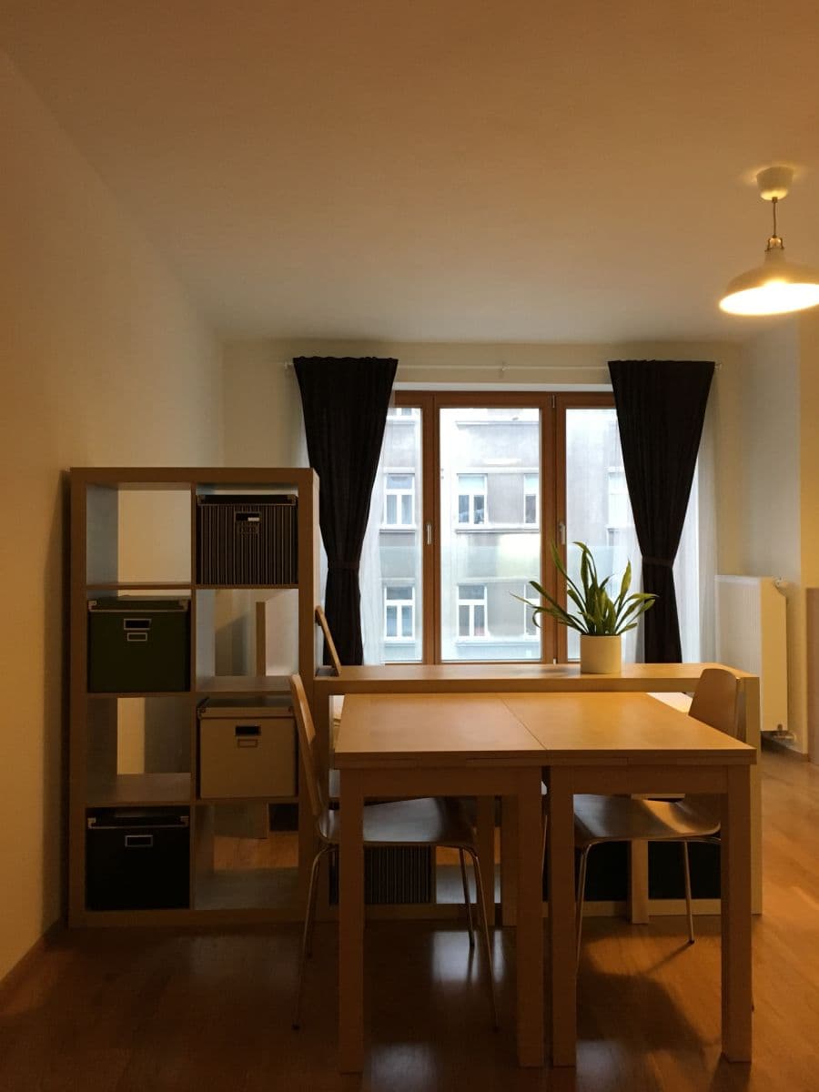 Pronájem bytu 1+kk 39 m², Komunardů, Praha, Praha Pronájem bytu 1+kk 39 m², Komunardů, Praha, Praha