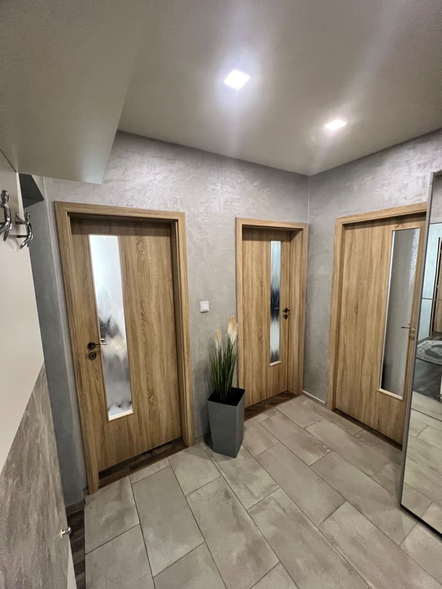 Prodej bytu 4+1 85 m², Budovatelů, Jablonec nad Nisou, Liberecký kraj Prodej bytu 4+1 85 m², Budovatelů, Jablonec nad Nisou, Liberecký kraj