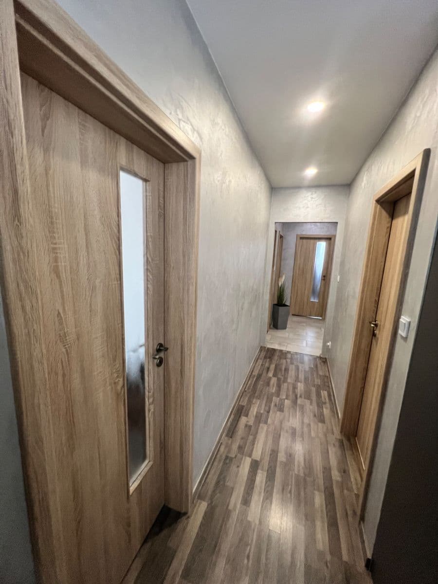 Prodej bytu 4+1 85 m², Budovatelů, Jablonec nad Nisou, Liberecký kraj Prodej bytu 4+1 85 m², Budovatelů, Jablonec nad Nisou, Liberecký kraj