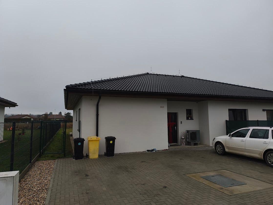 Pronájem bytu 2+kk 49 m², U Luk, Tišice, Středočeský kraj Pronájem bytu 2+kk 49 m², U Luk, Tišice, Středočeský kraj