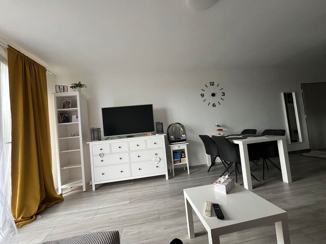 Pronájem bytu 2+kk 49 m², U Luk, Tišice, Středočeský kraj Pronájem bytu 2+kk 49 m², U Luk, Tišice, Středočeský kraj