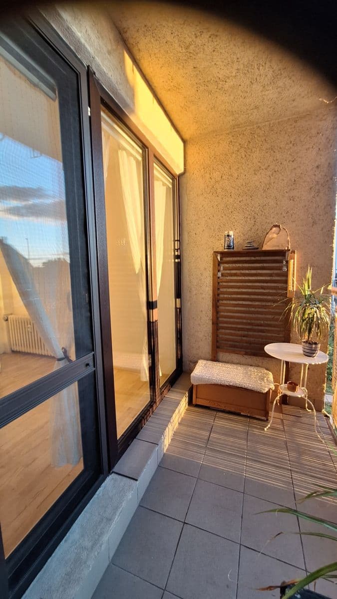 Prodej bytu 4+1 82 m², Nad Kapličkou, Praha, Praha Prodej bytu 4+1 82 m², Nad Kapličkou, Praha, Praha