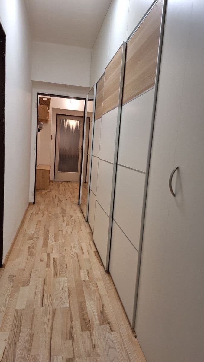 Prodej bytu 4+1 82 m², Nad Kapličkou, Praha, Praha Prodej bytu 4+1 82 m², Nad Kapličkou, Praha, Praha