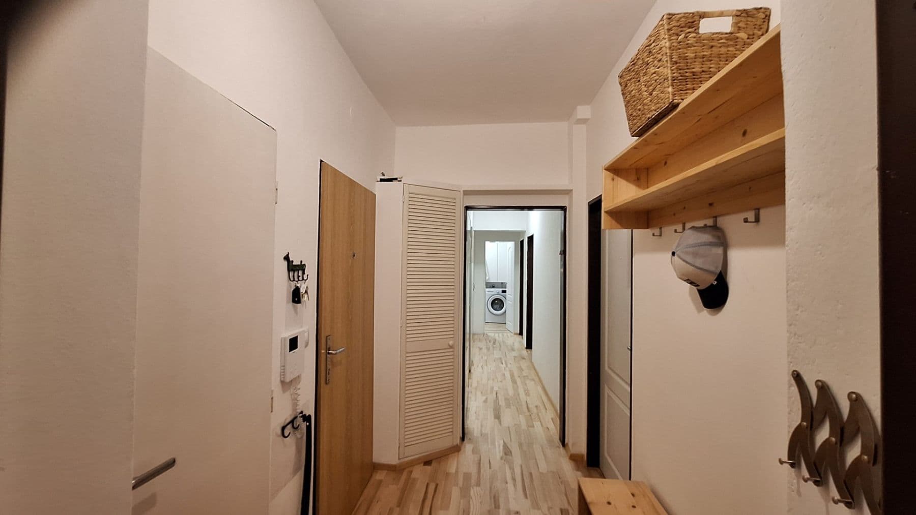 Prodej bytu 4+1 82 m², Nad Kapličkou, Praha, Praha Prodej bytu 4+1 82 m², Nad Kapličkou, Praha, Praha
