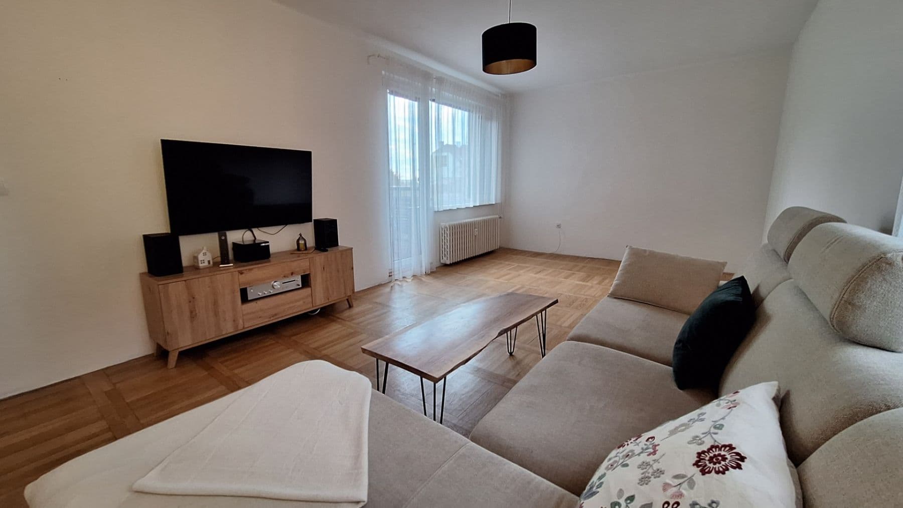 Prodej bytu 4+1 82 m², Nad Kapličkou, Praha, Praha Prodej bytu 4+1 82 m², Nad Kapličkou, Praha, Praha