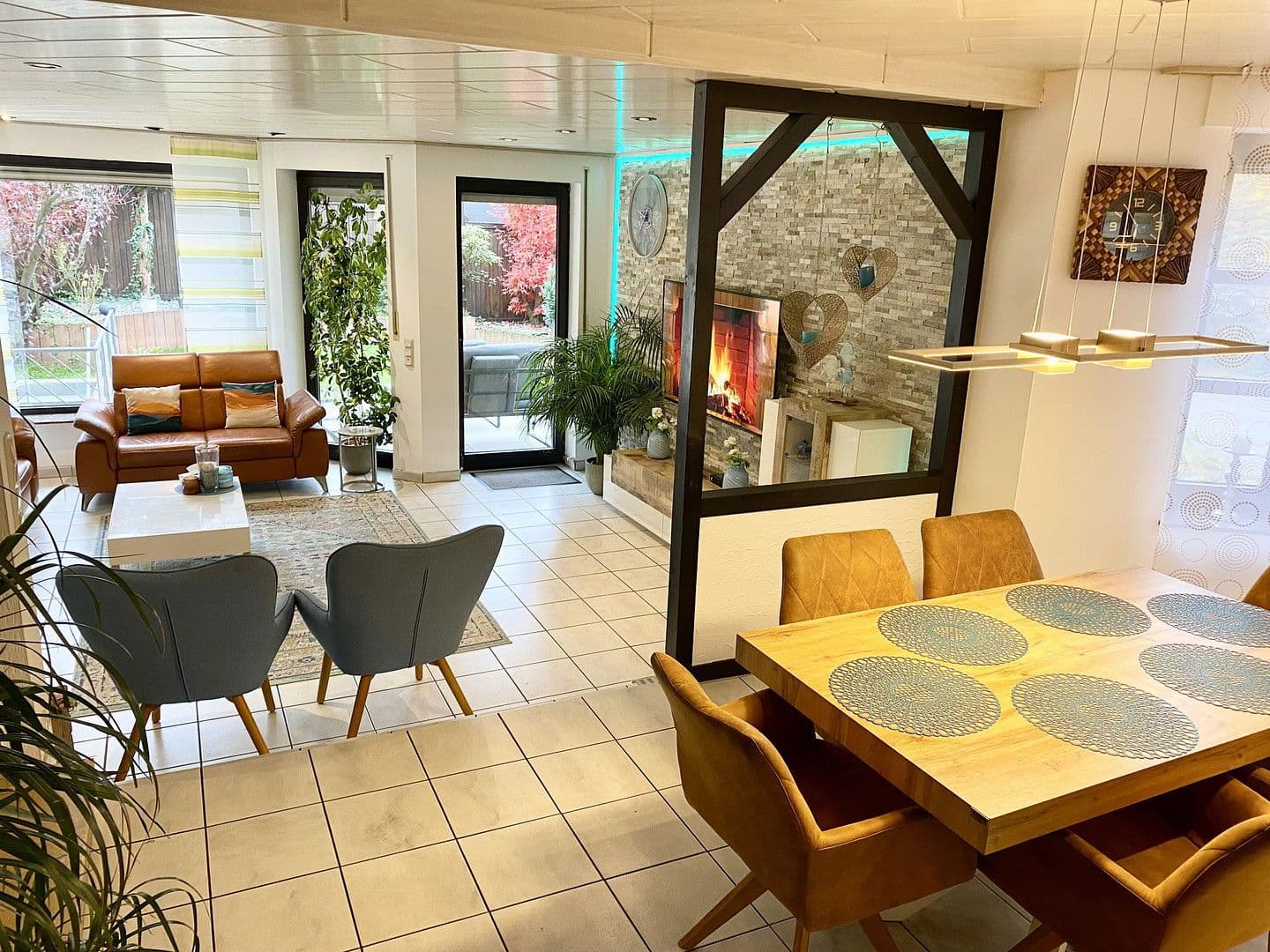 Prodej domu 121 m², pozemek 219 m², Am Uhlensterz 2, Oberhausen, Severní Porýní-Vestfálsko Prodej domu 121 m², pozemek 219 m², Am Uhlensterz 2, Oberhausen, Severní Porýní-Vestfálsko