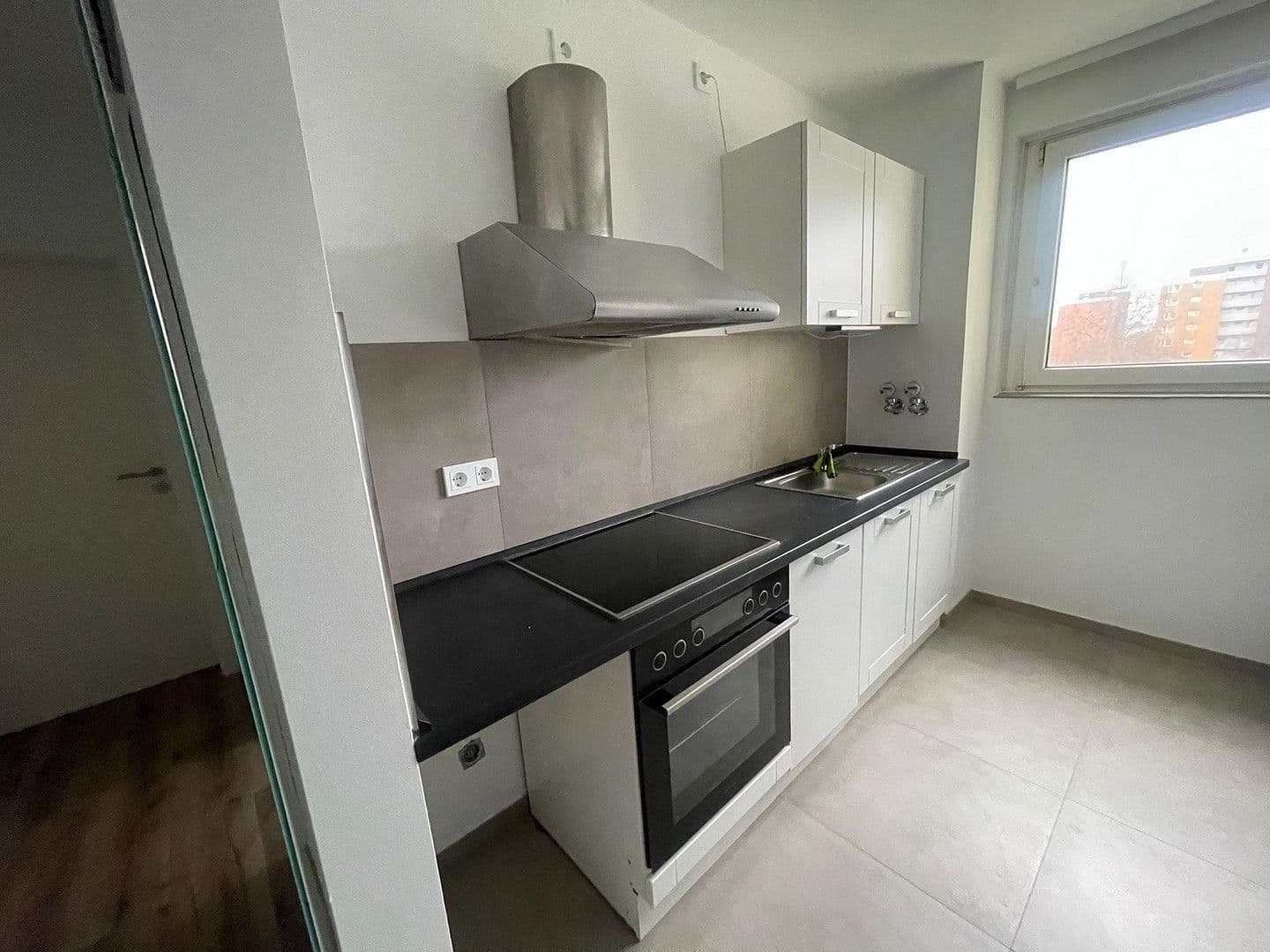 Pronájem bytu 3+1 109 m², Alzeyer Str. 1, Frankfurt, Hessen Pronájem bytu 3+1 109 m², Alzeyer Str. 1, Frankfurt, Hessen