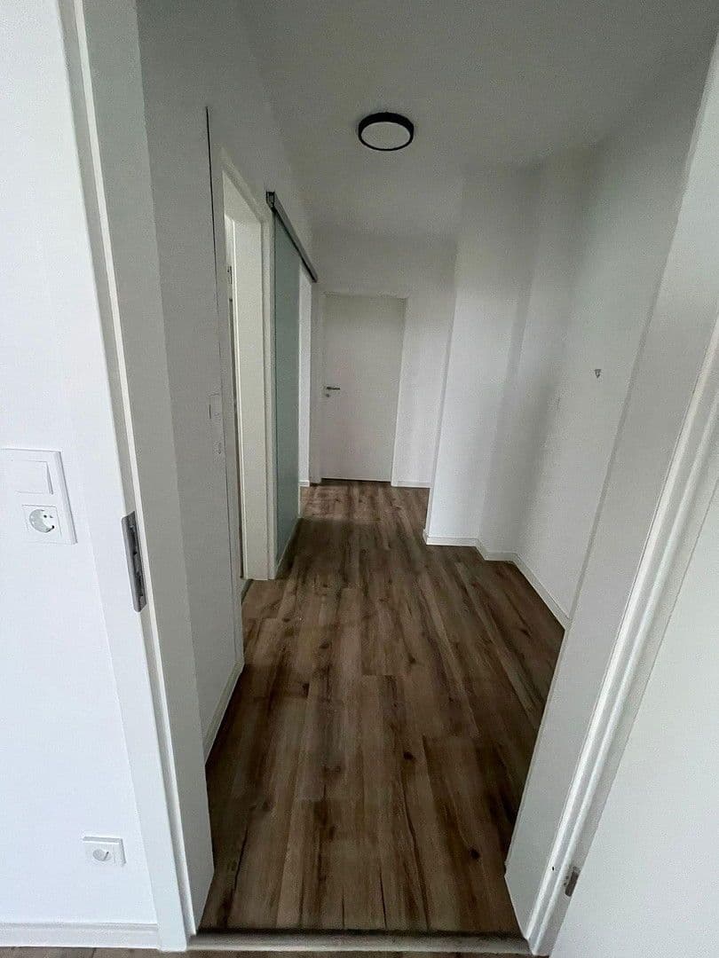 Pronájem bytu 3+1 109 m², Alzeyer Str. 1, Frankfurt, Hessen Pronájem bytu 3+1 109 m², Alzeyer Str. 1, Frankfurt, Hessen