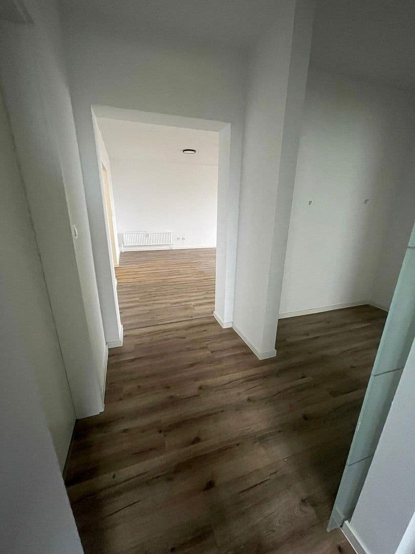 Pronájem bytu 3+1 109 m², Alzeyer Str. 1, Frankfurt, Hessen Pronájem bytu 3+1 109 m², Alzeyer Str. 1, Frankfurt, Hessen
