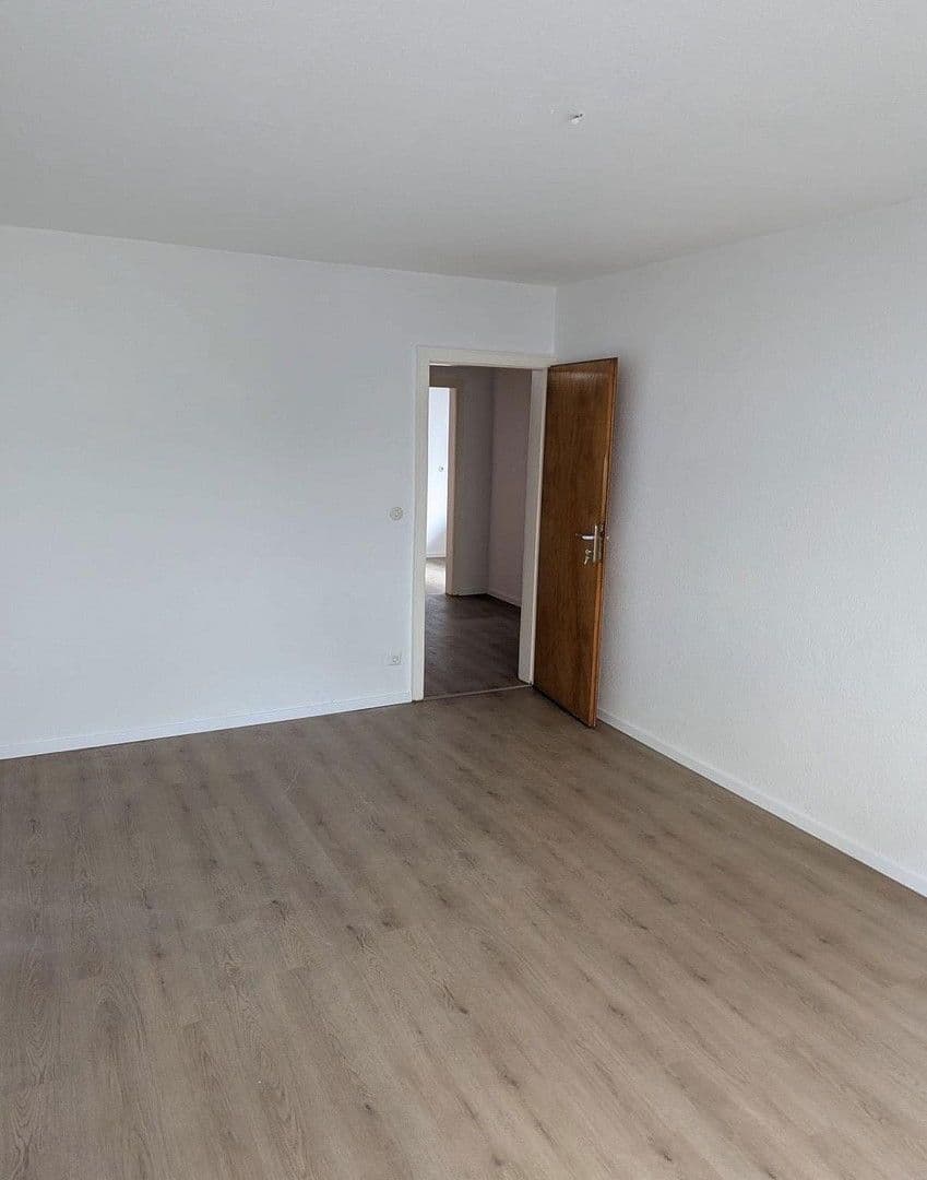Pronájem bytu 2+1 48 m², Holzgartenstrasse 9, Pforzheim, Bádensko-Württembersko Pronájem bytu 2+1 48 m², Holzgartenstrasse 9, Pforzheim, Bádensko-Württembersko