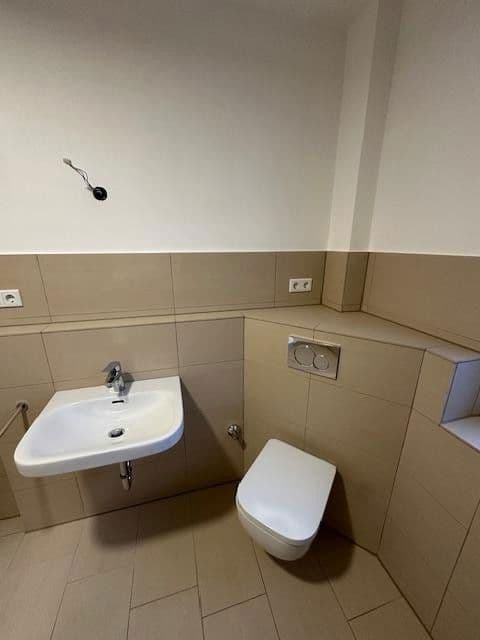 Pronájem bytu 2+1 56 m², Waldstromerstr. 18, Nürnberg, Bavorsko Pronájem bytu 2+1 56 m², Waldstromerstr. 18, Nürnberg, Bavorsko