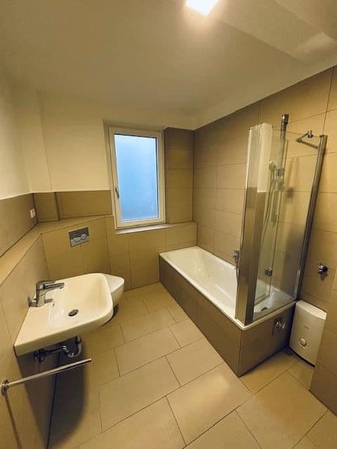 Pronájem bytu 2+1 56 m², Waldstromerstr. 18, Nürnberg, Bavorsko Pronájem bytu 2+1 56 m², Waldstromerstr. 18, Nürnberg, Bavorsko