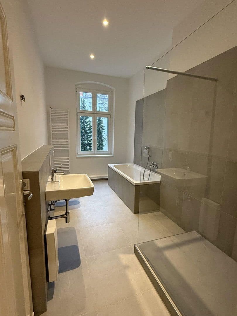 Pronájem bytu 3+1 109 m², Blissestraße, Berlin, Berlín Pronájem bytu 3+1 109 m², Blissestraße, Berlin, Berlín