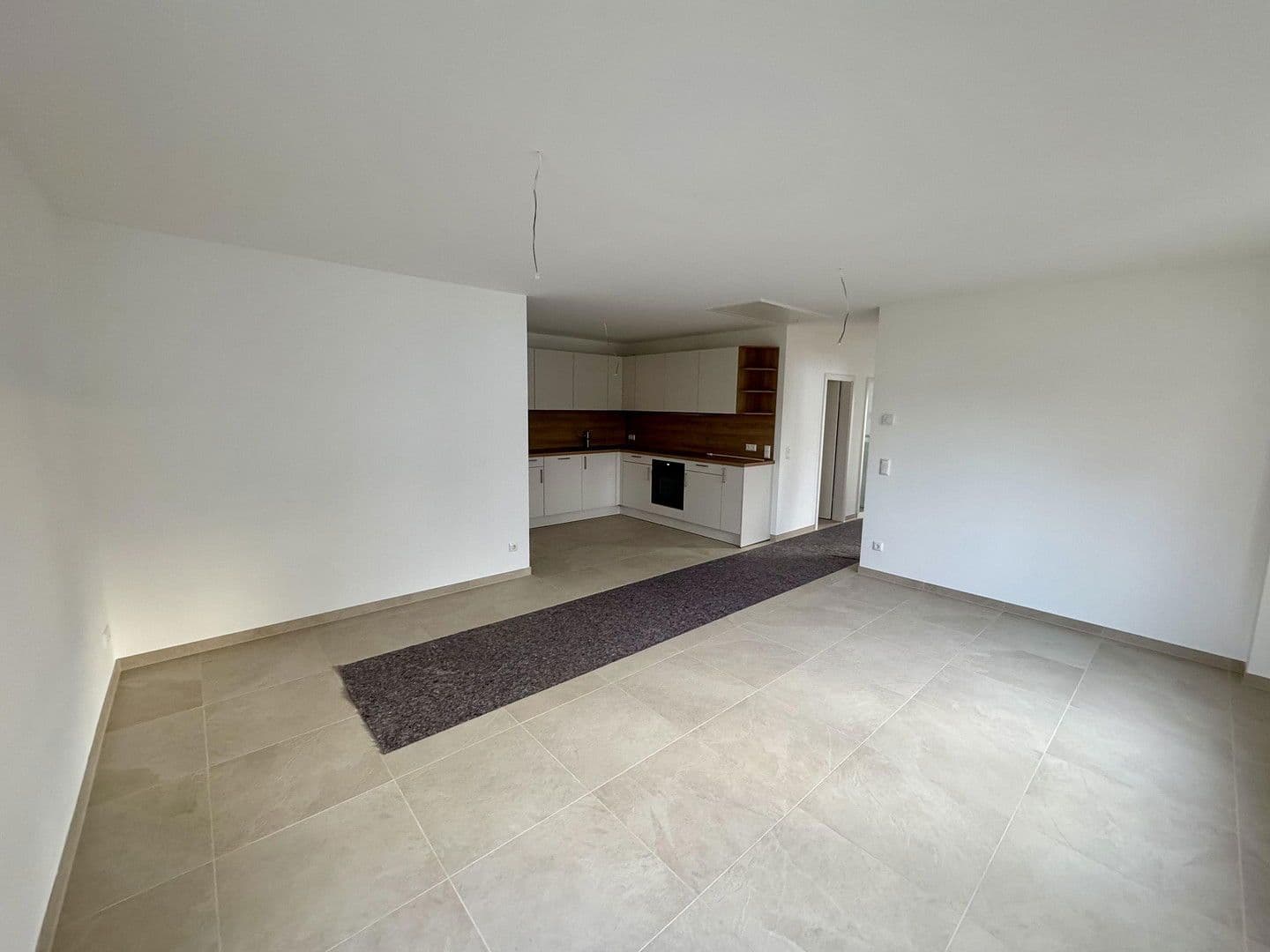 Pronájem bytu 3+1 79 m², Am Lupinenfeld 33A, Berlin, Berlín Pronájem bytu 3+1 79 m², Am Lupinenfeld 33A, Berlin, Berlín