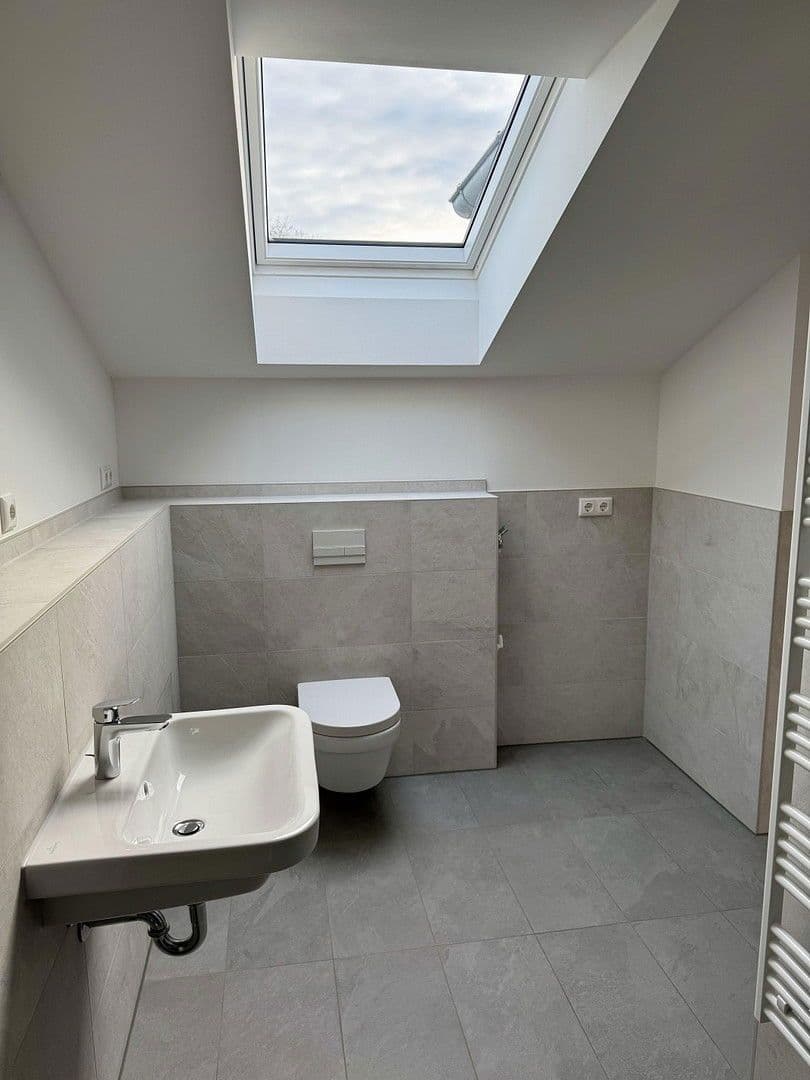 Pronájem bytu 3+1 79 m², Am Lupinenfeld 33A, Berlin, Berlín Pronájem bytu 3+1 79 m², Am Lupinenfeld 33A, Berlin, Berlín