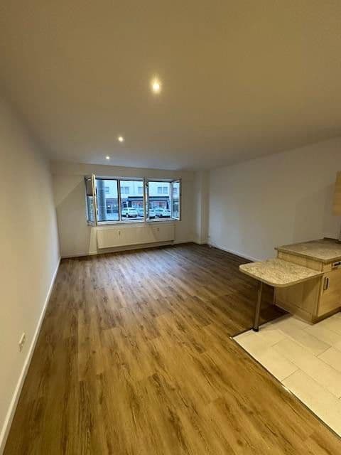 Pronájem bytu 2+1 70 m², Forsthofstr. 1, Nürnberg, Bavorsko Pronájem bytu 2+1 70 m², Forsthofstr. 1, Nürnberg, Bavorsko