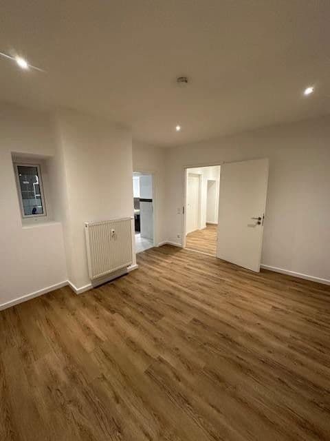 Pronájem bytu 2+1 70 m², Forsthofstr. 1, Nürnberg, Bavorsko Pronájem bytu 2+1 70 m², Forsthofstr. 1, Nürnberg, Bavorsko