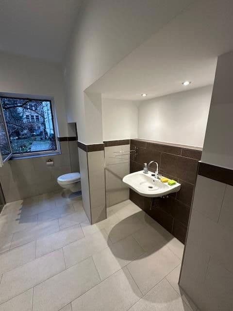 Pronájem bytu 2+1 70 m², Forsthofstr. 1, Nürnberg, Bavorsko Pronájem bytu 2+1 70 m², Forsthofstr. 1, Nürnberg, Bavorsko