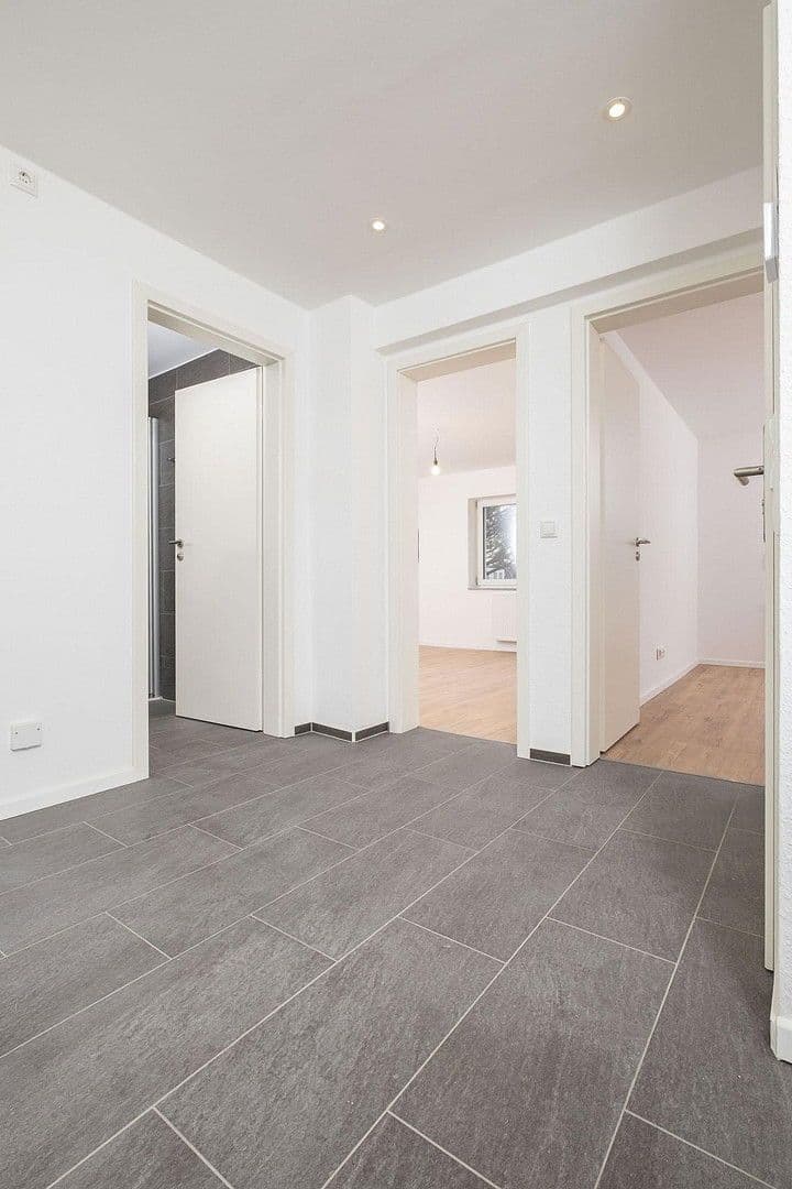 Pronájem bytu 2+1 36 m², Glatzer Straße, Köln, Severní Porýní-Vestfálsko Pronájem bytu 2+1 36 m², Glatzer Straße, Köln, Severní Porýní-Vestfálsko