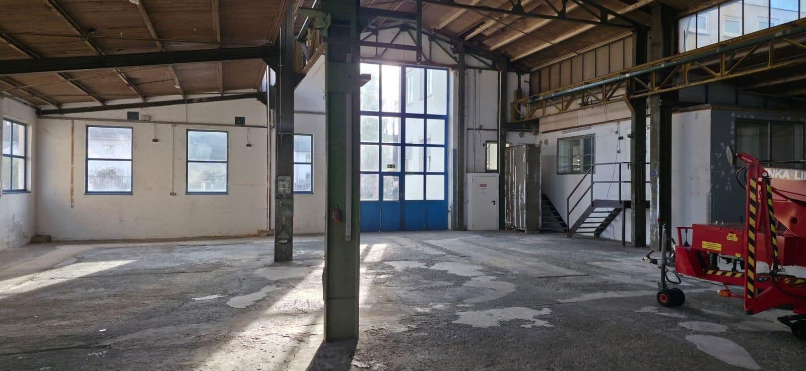 Pronájem nebytového prostoru 1.049 m², Simbacherstr. 35, Neuötting, Bavorsko Pronájem nebytového prostoru 1.049 m², Simbacherstr. 35, Neuötting, Bavorsko