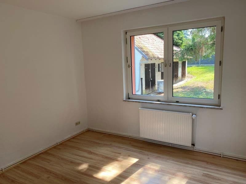 Prodej domu 900 m², pozemek 2.940 m², Weetzer Kirchweg 6, Ronnenberg, Dolní Sasko Prodej domu 900 m², pozemek 2.940 m², Weetzer Kirchweg 6, Ronnenberg, Dolní Sasko