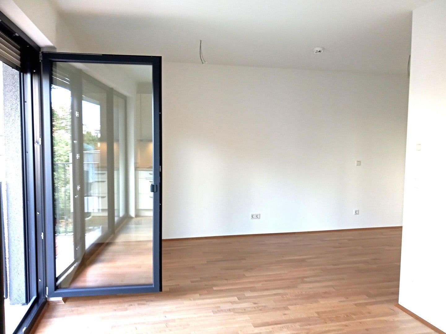Pronájem bytu 1+1 35 m², Bossestr. 7, Berlin, Berlín Pronájem bytu 1+1 35 m², Bossestr. 7, Berlin, Berlín
