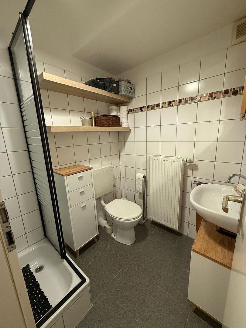 Pronájem bytu 2+1 73 m², Kurfürstenstr. 12-14, Köln, Severní Porýní-Vestfálsko Pronájem bytu 2+1 73 m², Kurfürstenstr. 12-14, Köln, Severní Porýní-Vestfálsko