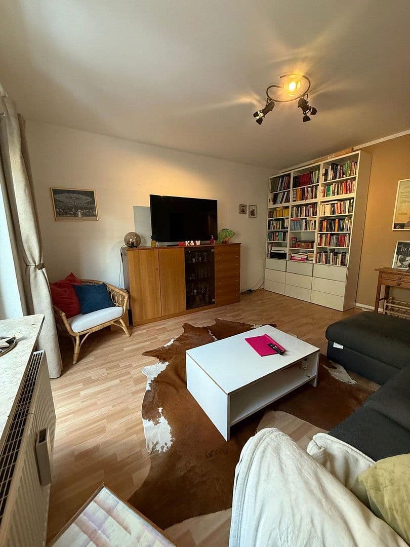 Pronájem bytu 2+1 73 m², Kurfürstenstr. 12-14, Köln, Severní Porýní-Vestfálsko Pronájem bytu 2+1 73 m², Kurfürstenstr. 12-14, Köln, Severní Porýní-Vestfálsko