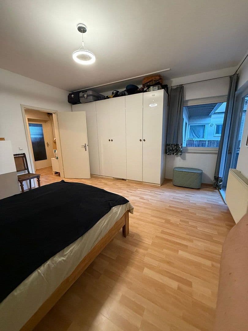Pronájem bytu 2+1 73 m², Kurfürstenstr. 12-14, Köln, Severní Porýní-Vestfálsko Pronájem bytu 2+1 73 m², Kurfürstenstr. 12-14, Köln, Severní Porýní-Vestfálsko