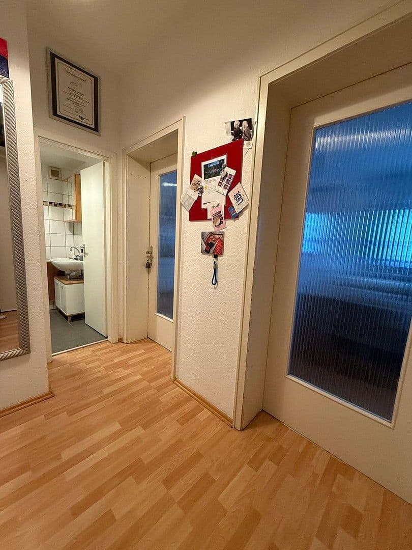 Pronájem bytu 2+1 73 m², Kurfürstenstr. 12-14, Köln, Severní Porýní-Vestfálsko Pronájem bytu 2+1 73 m², Kurfürstenstr. 12-14, Köln, Severní Porýní-Vestfálsko