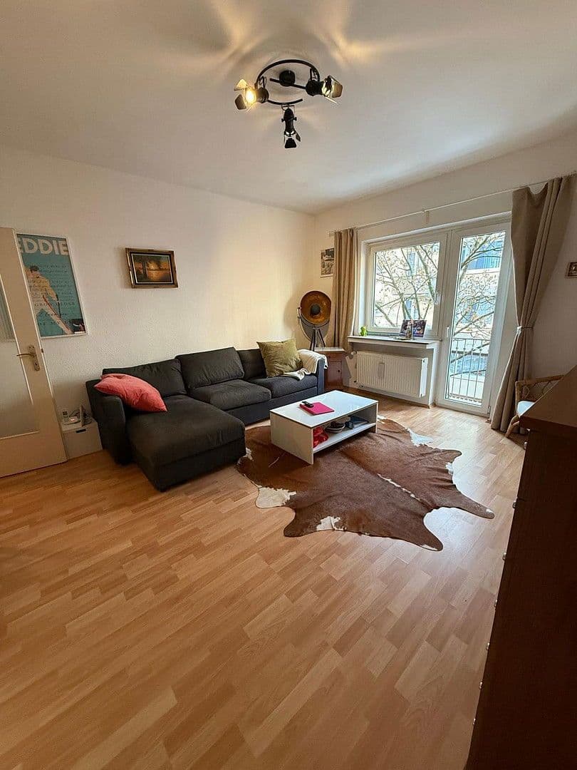 Pronájem bytu 2+1 73 m², Kurfürstenstr. 12-14, Köln, Severní Porýní-Vestfálsko Pronájem bytu 2+1 73 m², Kurfürstenstr. 12-14, Köln, Severní Porýní-Vestfálsko