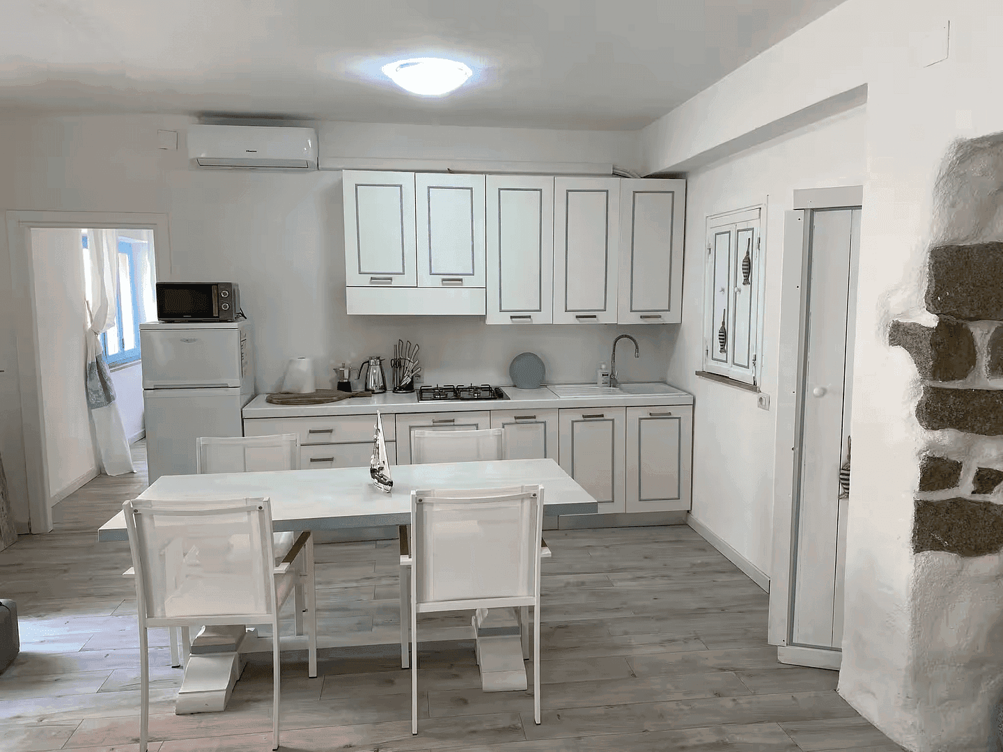 Pronájem bytu 2+1 45 m², Hoferstraße 58, Ludwigsburg, Bádensko-Württembersko Pronájem bytu 2+1 45 m², Hoferstraße 58, Ludwigsburg, Bádensko-Württembersko