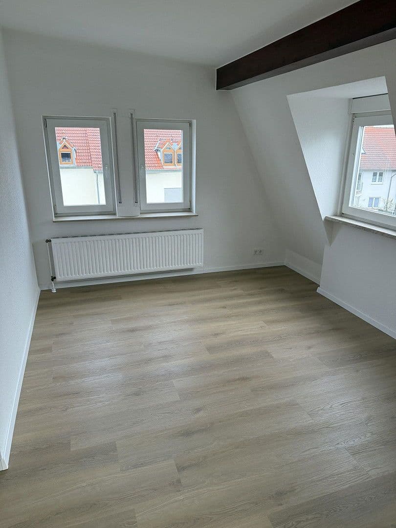 Pronájem bytu 1+1 37 m², Oppenheim, Porýní-Falc Pronájem bytu 1+1 37 m², Oppenheim, Porýní-Falc