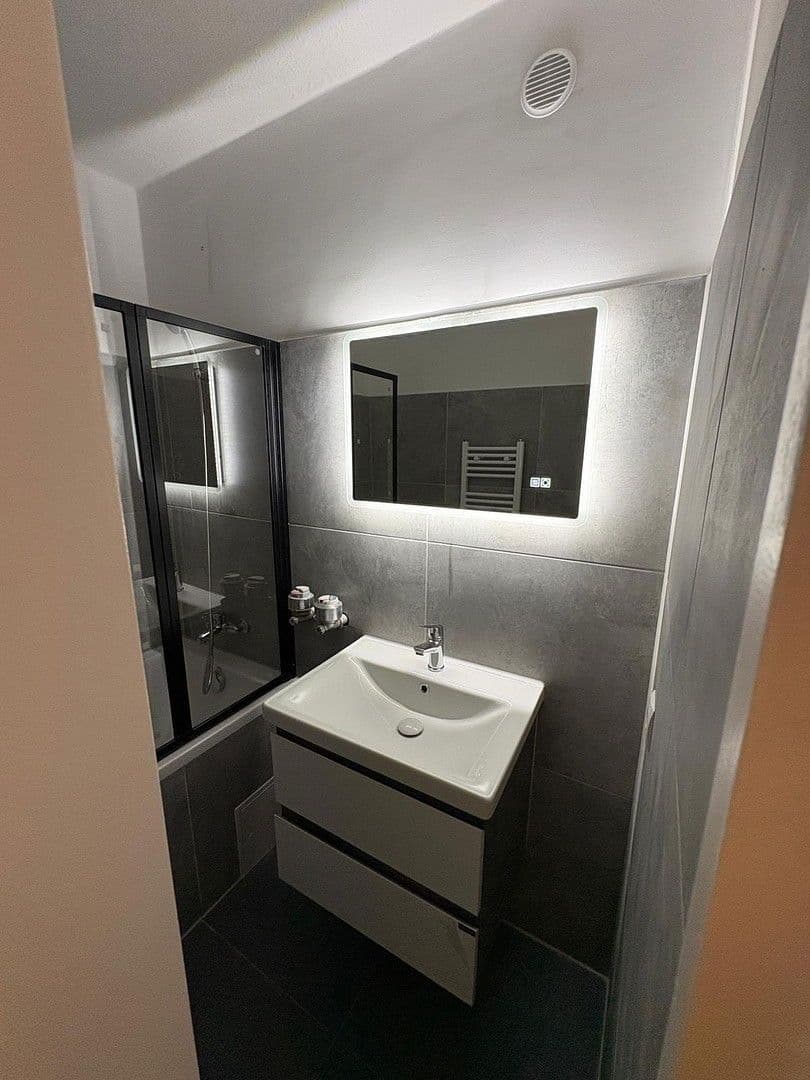 Prodej bytu 3+1 83 m², Kaiserslautern, Porýní-Falc Prodej bytu 3+1 83 m², Kaiserslautern, Porýní-Falc