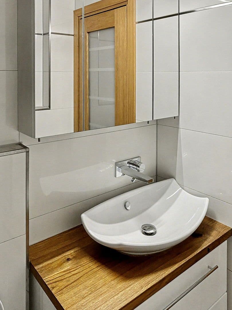 Prodej bytu 2+1 58 m², Leonrodstraße 28, München, Bavorsko Prodej bytu 2+1 58 m², Leonrodstraße 28, München, Bavorsko