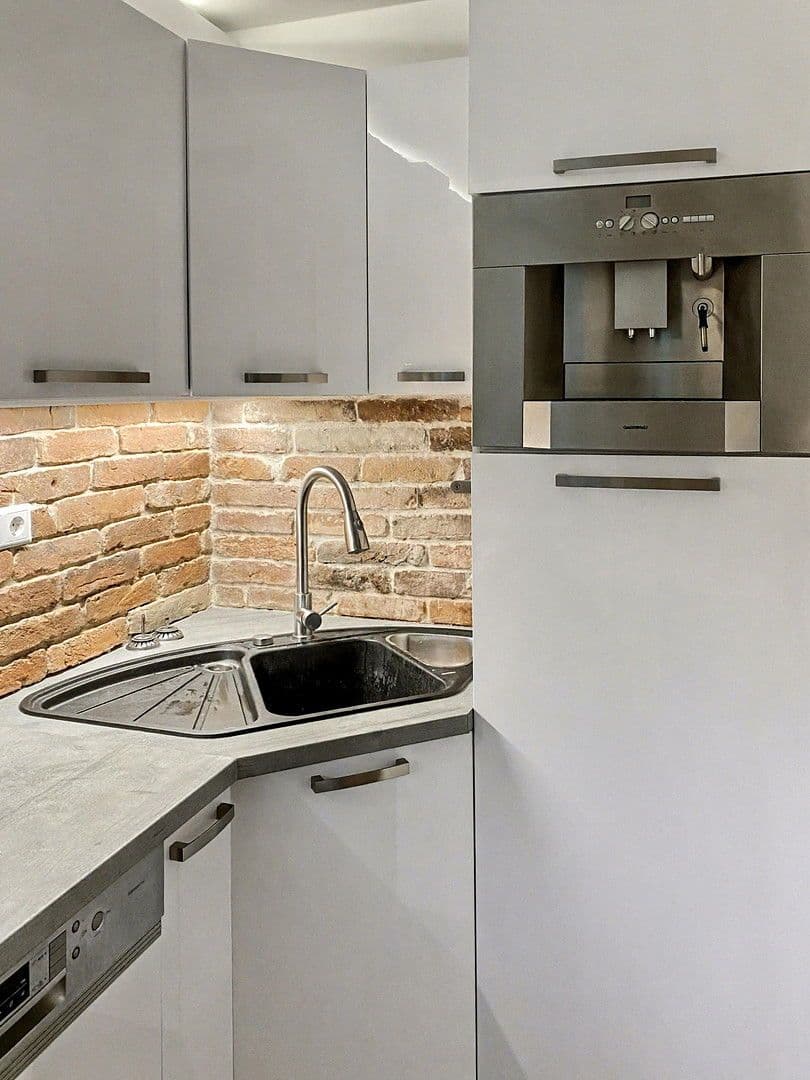 Prodej bytu 2+1 58 m², Leonrodstraße 28, München, Bavorsko Prodej bytu 2+1 58 m², Leonrodstraße 28, München, Bavorsko