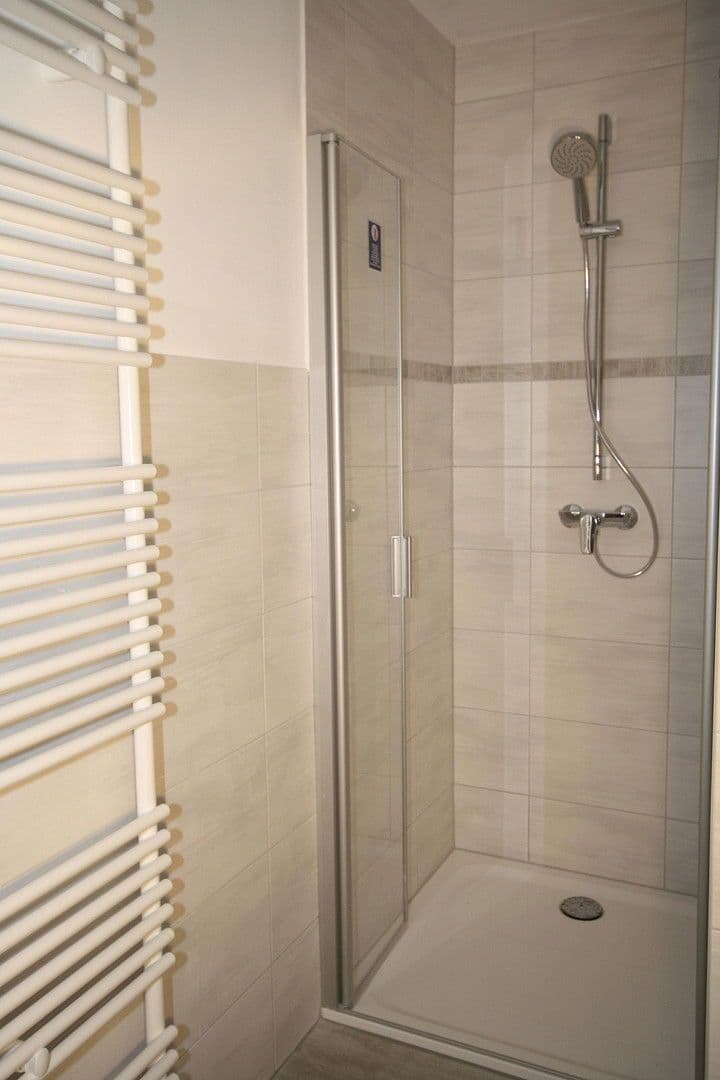 Pronájem bytu 4+1 101 m², Gothaer Straße 34, Suhl, Durynsko Pronájem bytu 4+1 101 m², Gothaer Straße 34, Suhl, Durynsko