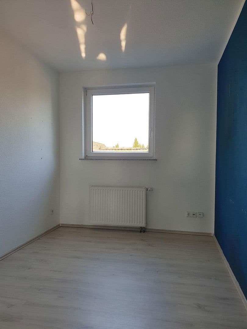Prodej bytu 3+1 85 m², Langenfeld (Rheinland), Severní Porýní-Vestfálsko Prodej bytu 3+1 85 m², Langenfeld (Rheinland), Severní Porýní-Vestfálsko