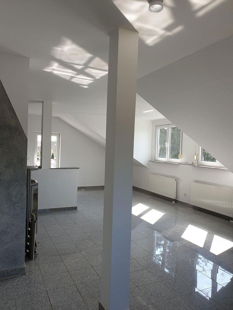 Prodej bytu 3+1 85 m², Langenfeld (Rheinland), Severní Porýní-Vestfálsko Prodej bytu 3+1 85 m², Langenfeld (Rheinland), Severní Porýní-Vestfálsko