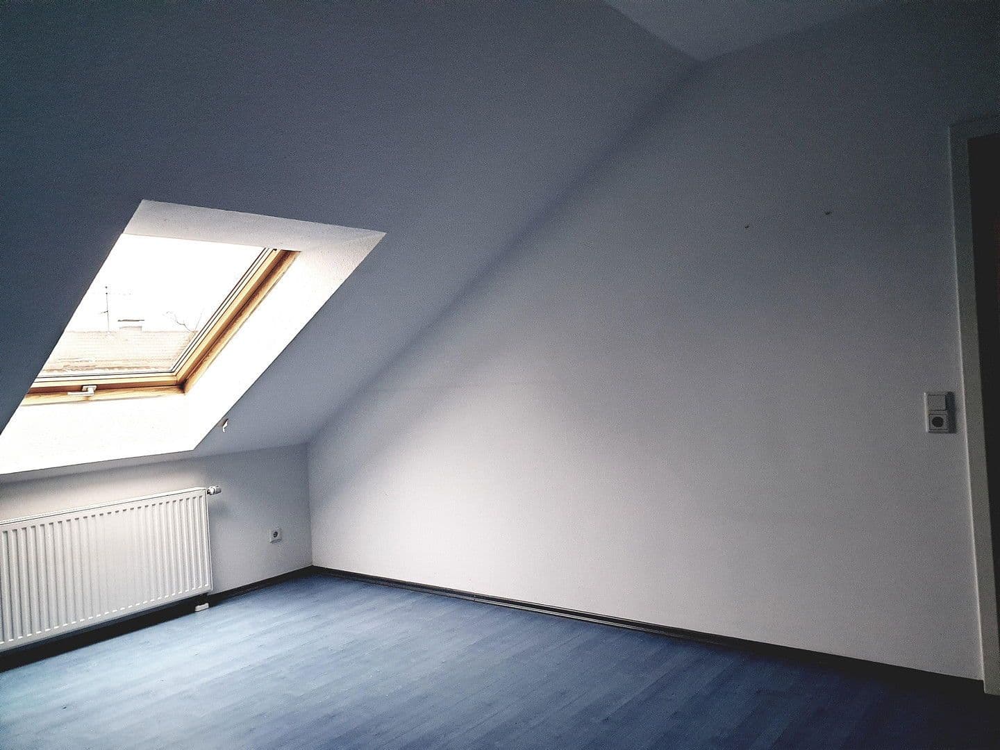 Prodej bytu 3+1 85 m², Langenfeld (Rheinland), Severní Porýní-Vestfálsko Prodej bytu 3+1 85 m², Langenfeld (Rheinland), Severní Porýní-Vestfálsko