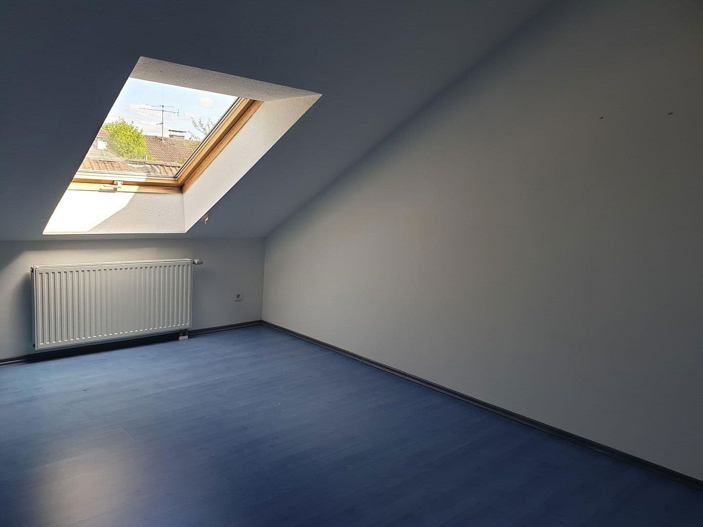 Prodej bytu 3+1 85 m², Langenfeld (Rheinland), Severní Porýní-Vestfálsko Prodej bytu 3+1 85 m², Langenfeld (Rheinland), Severní Porýní-Vestfálsko