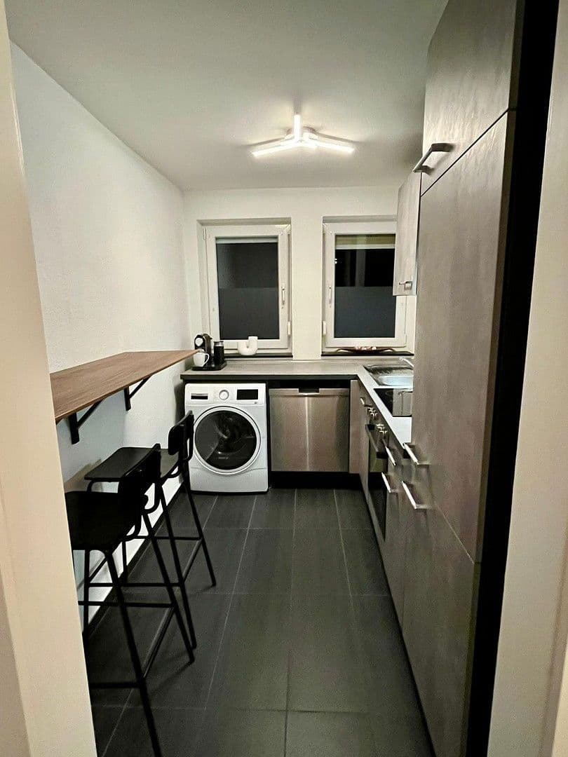 Pronájem bytu 2+1 53 m², Stuttgart, Bádensko-Württembersko Pronájem bytu 2+1 53 m², Stuttgart, Bádensko-Württembersko